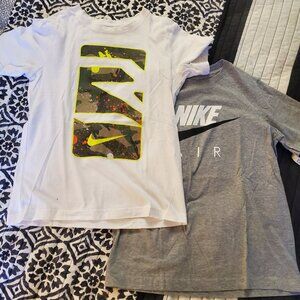 Nike t-shirts (size 10-12) M-boys
